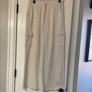 Women's Cream cargo pants Size Medium